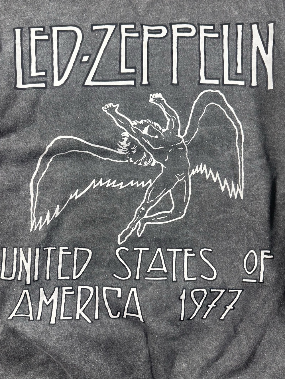 1977 Black Graphic Crewneck Sweater - Picture 2 of 4